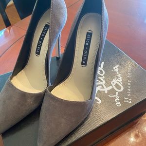 Alice and Olivia Suede Heel!!! 🔥